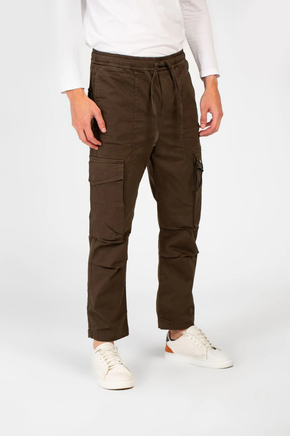 Men's Modern Gabardine Shewal Pants With A Drawstring Waist And Basic Details - Image 19