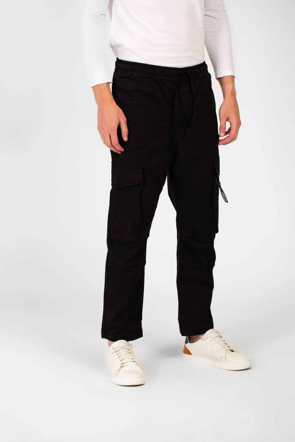 Men's Modern Gabardine Shewal Pants With A Drawstring Waist And Basic Details - Image 3