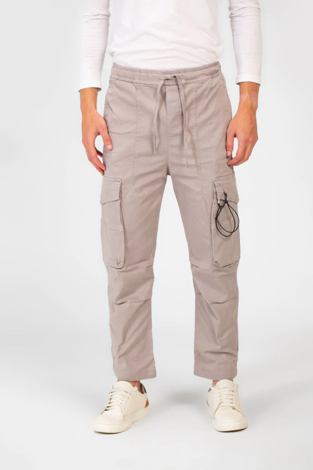 Men's Modern Gabardine Shewal Pants With A Drawstring Waist And Basic Details - Image 9