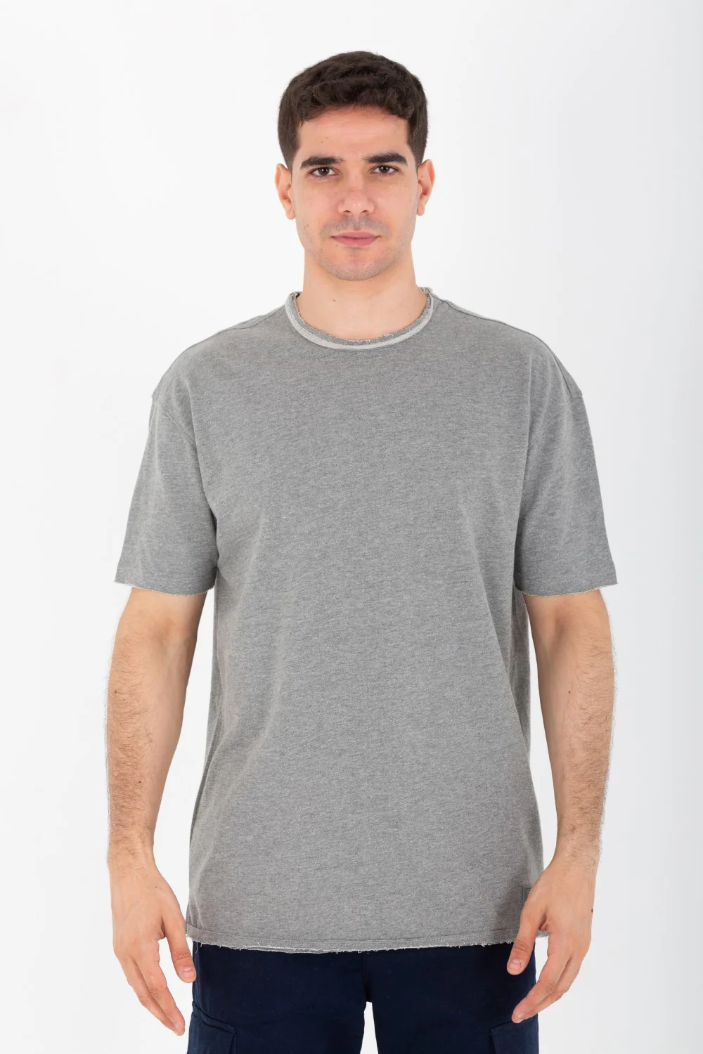 Mens Oversize Basic Plain T-shirt With Short Sleeves And A Round Neck - Image 16