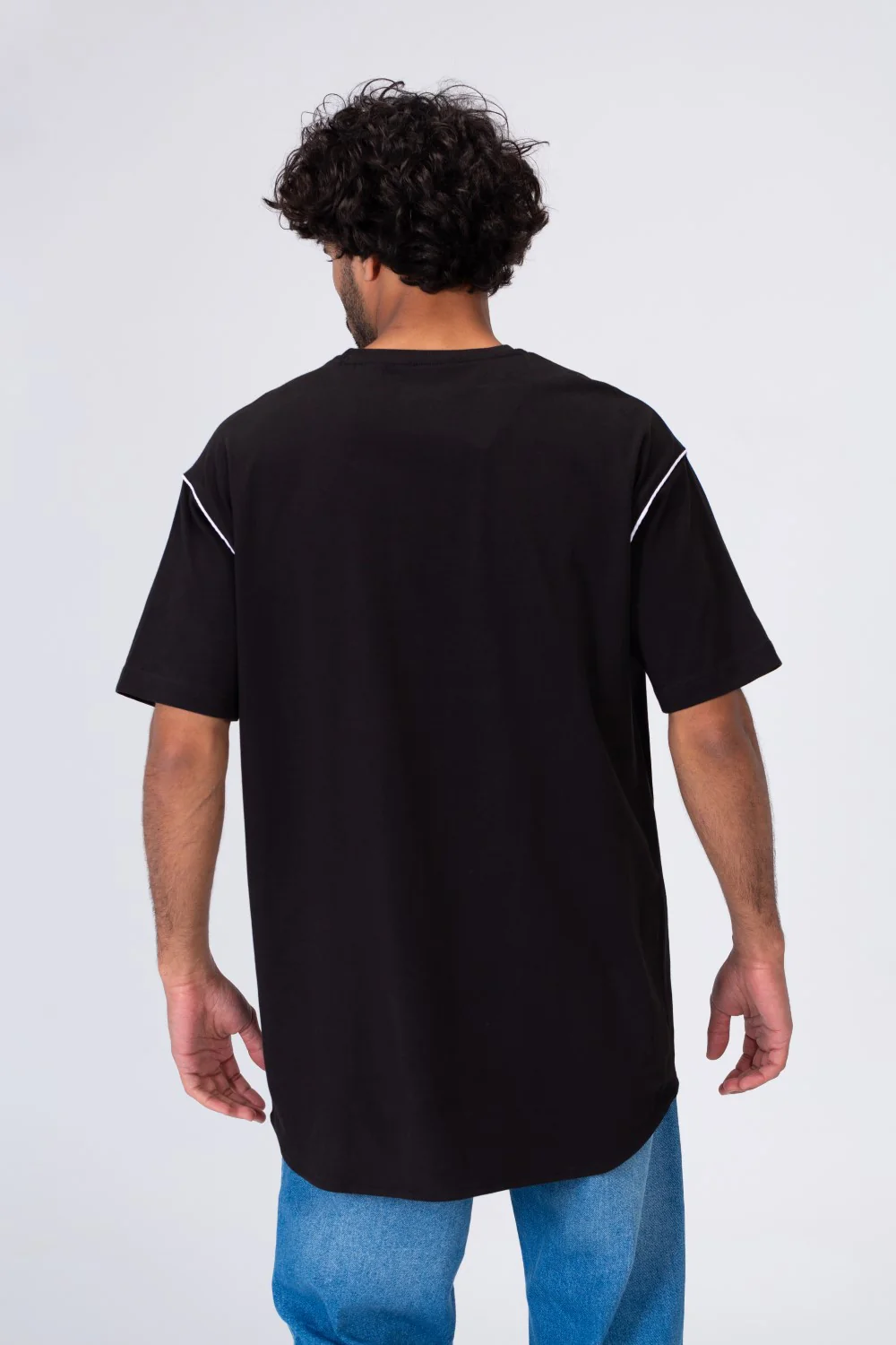 Mens Oversize Fit Crew Neck T-shirt With A Unique Cut - Image 2