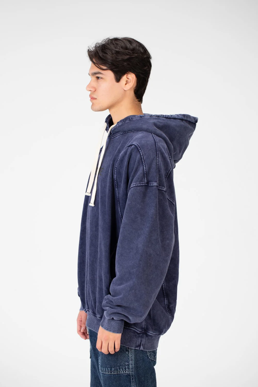 Men's Oversize Sweatshirt With A Modern Cut In Practical Material - Image 11