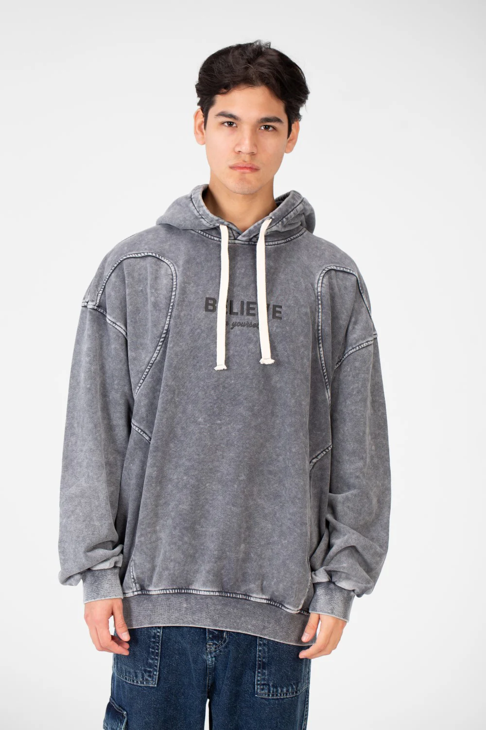 Men's Oversize Sweatshirt With A Modern Cut In Practical Material - Image 5