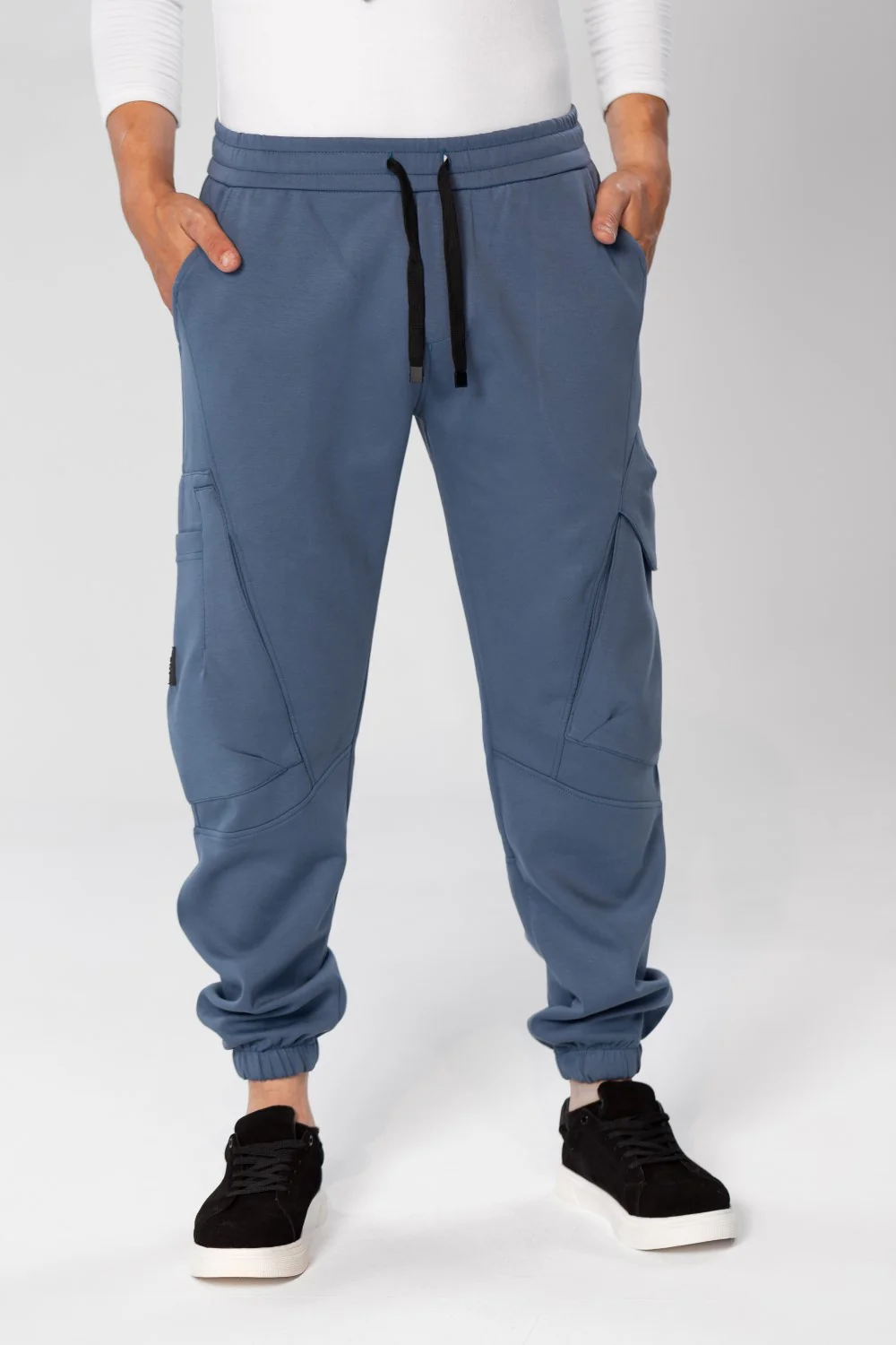 Men's Oversized Sweatpants With Drawstring In The Middle And Side Pockets - Image 16