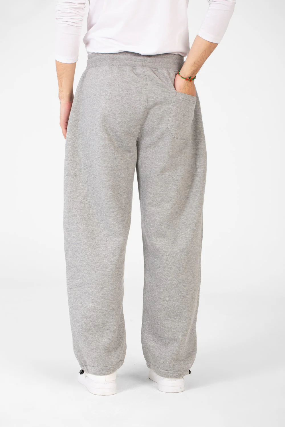 Men's Oversized Sweatpants With Drawstring Waist And Pockets - Image 6