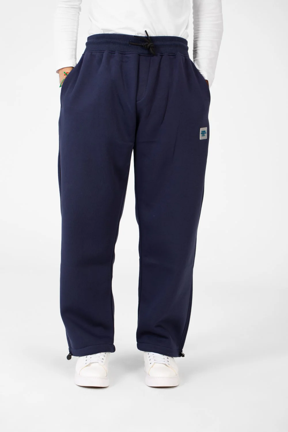 Men's Oversized Sweatpants With Drawstring Waist And Pockets - Image 9