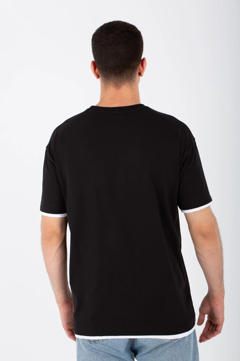 Mens Oversized T-shirt With Short Sleeves And A Front Print With A Distinctive Pocket On The Front - Image 5