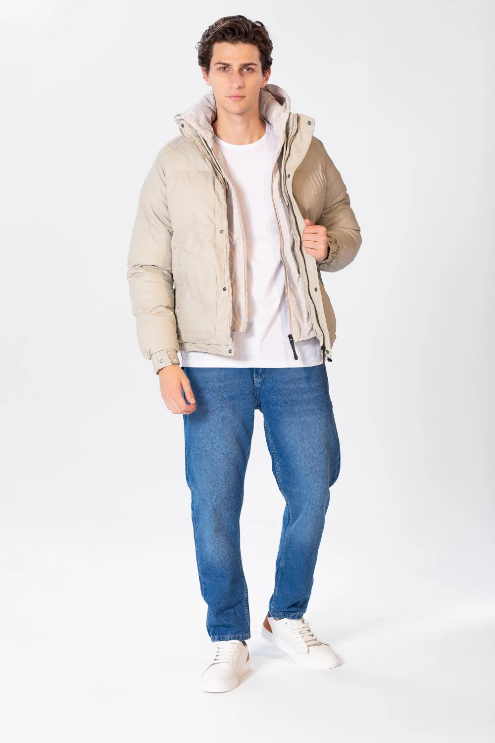 Men's Plain Waterproof Puffer Jacket With Pockets And Zippers - Image 4