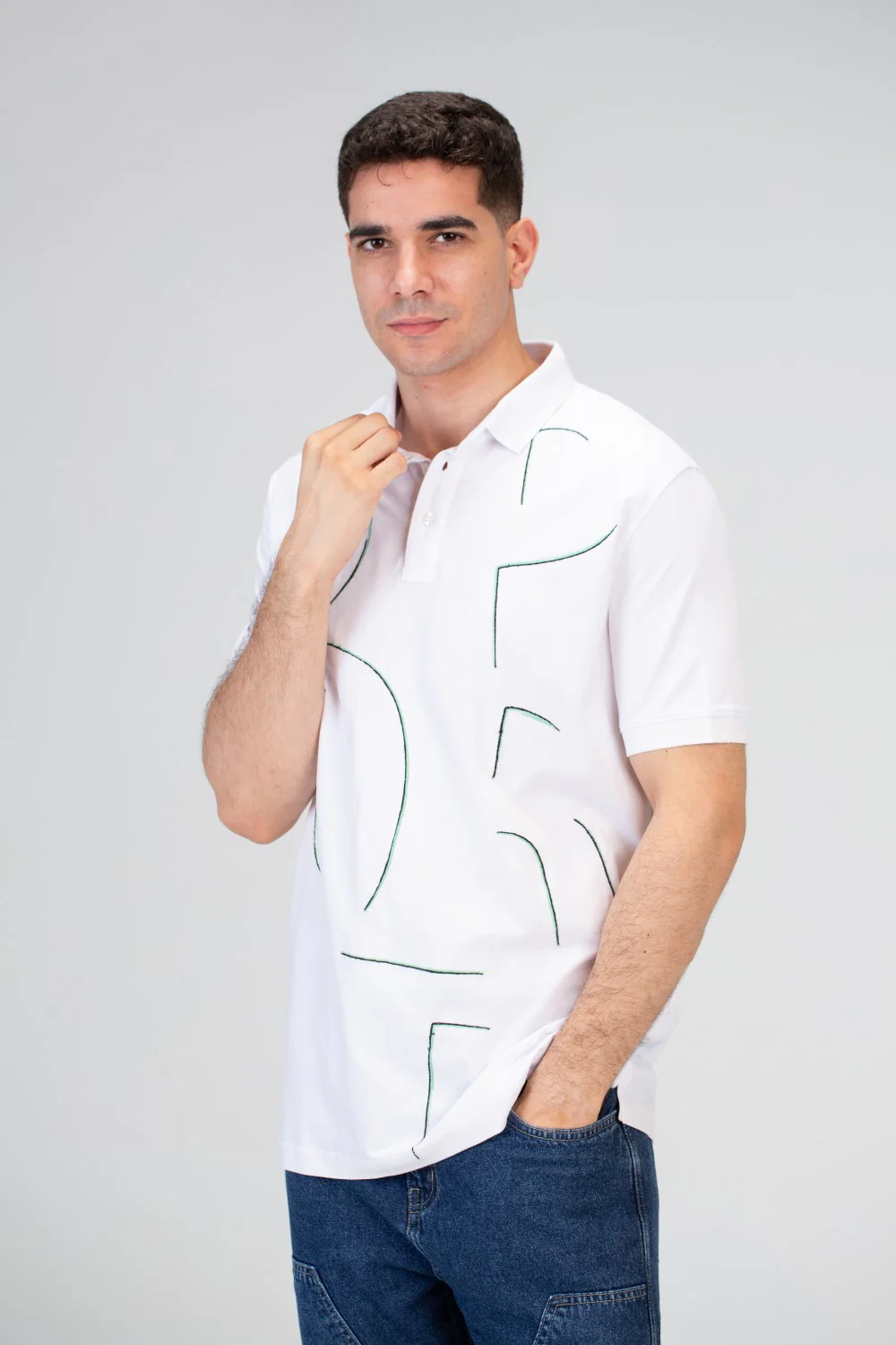 Mens Polo T-Shirt With Front Print And Short Sleeves - Image 9