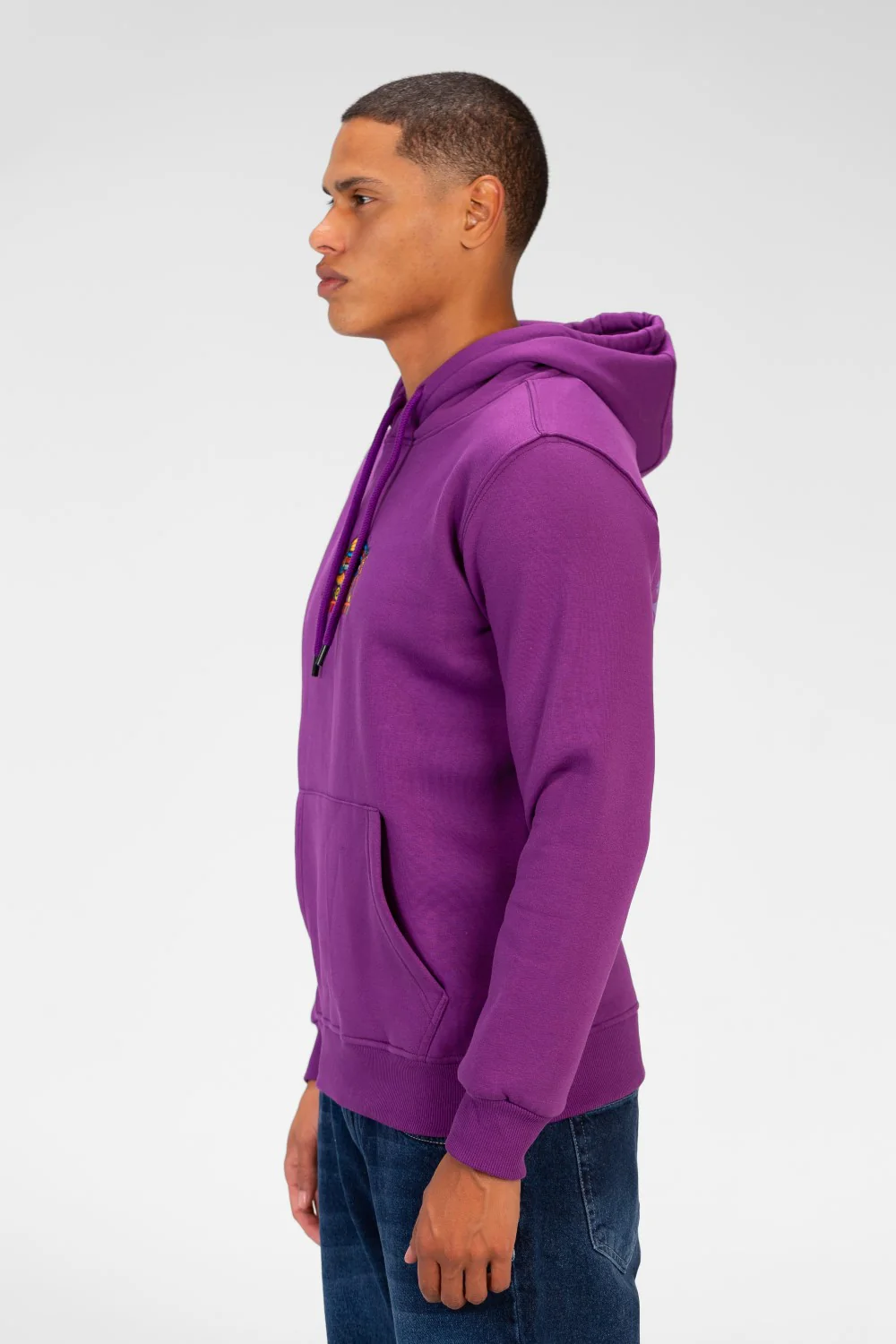 Men's Printed Slim Fit Sweatshirt With Front Pocket - Image 7