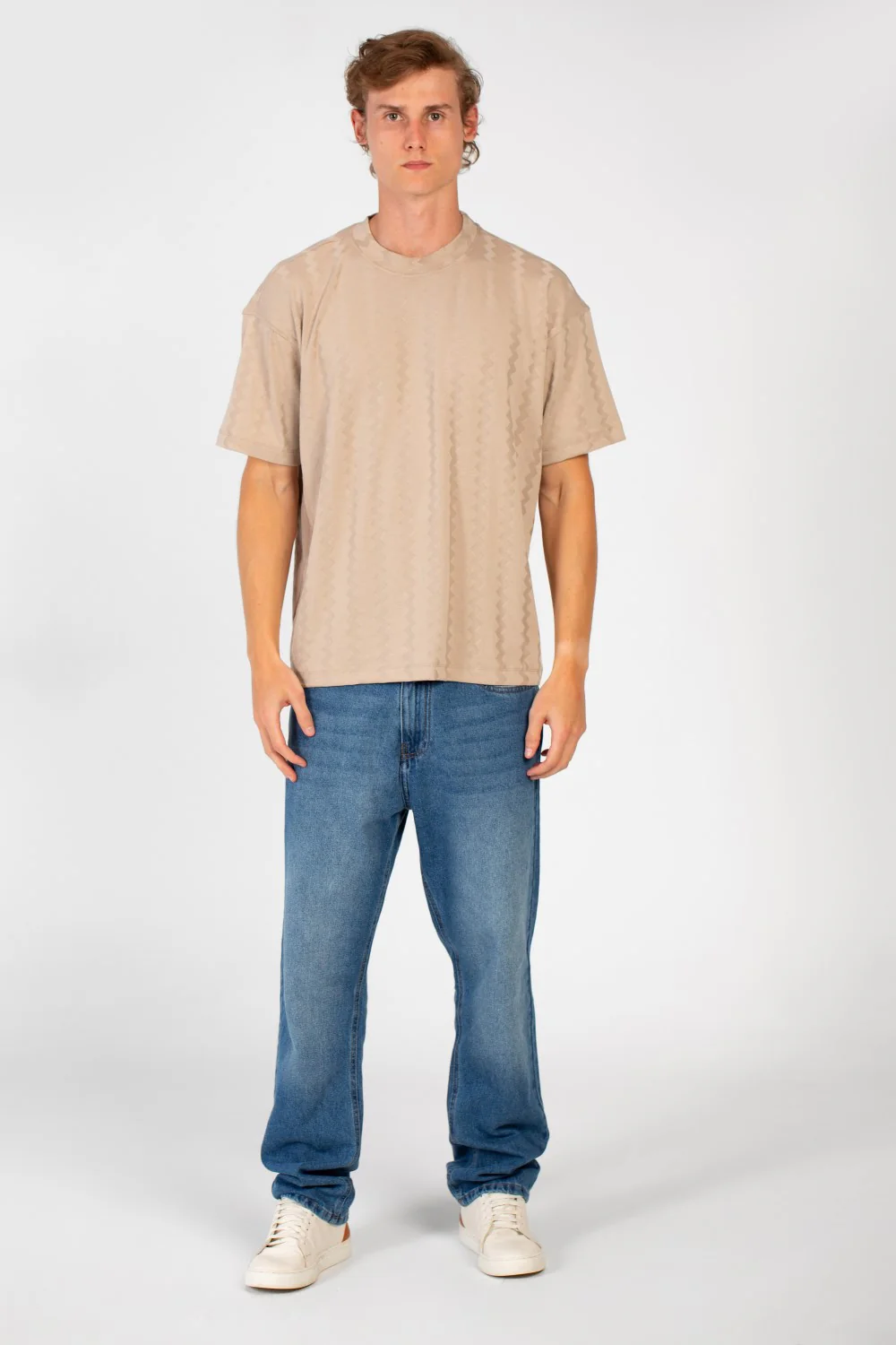 Men's Regular Fit Short Sleeves Basic Details T-shirt With High Quality Modern Design - Image 4