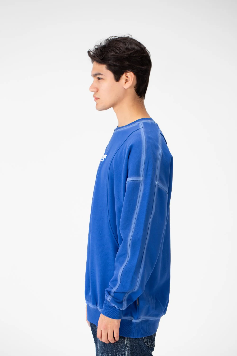 Men's Round Neck Oversize Sweatshirt In Modern Cut - Image 3