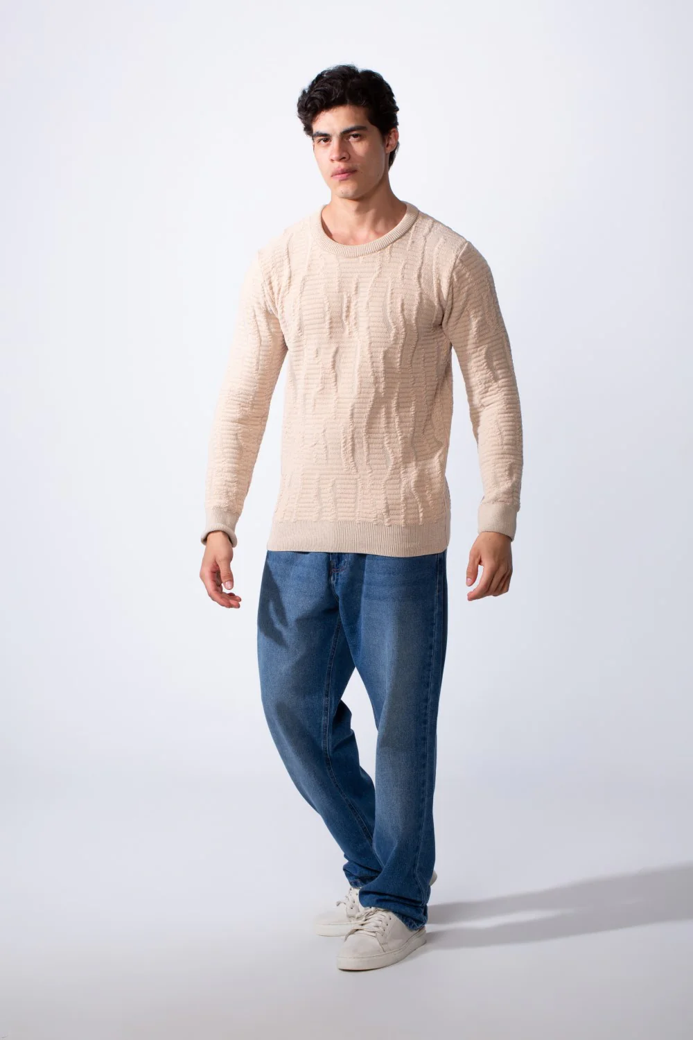 Men's Round Neck Slim Fit Soft Textured Knitted Pullover - Image 3