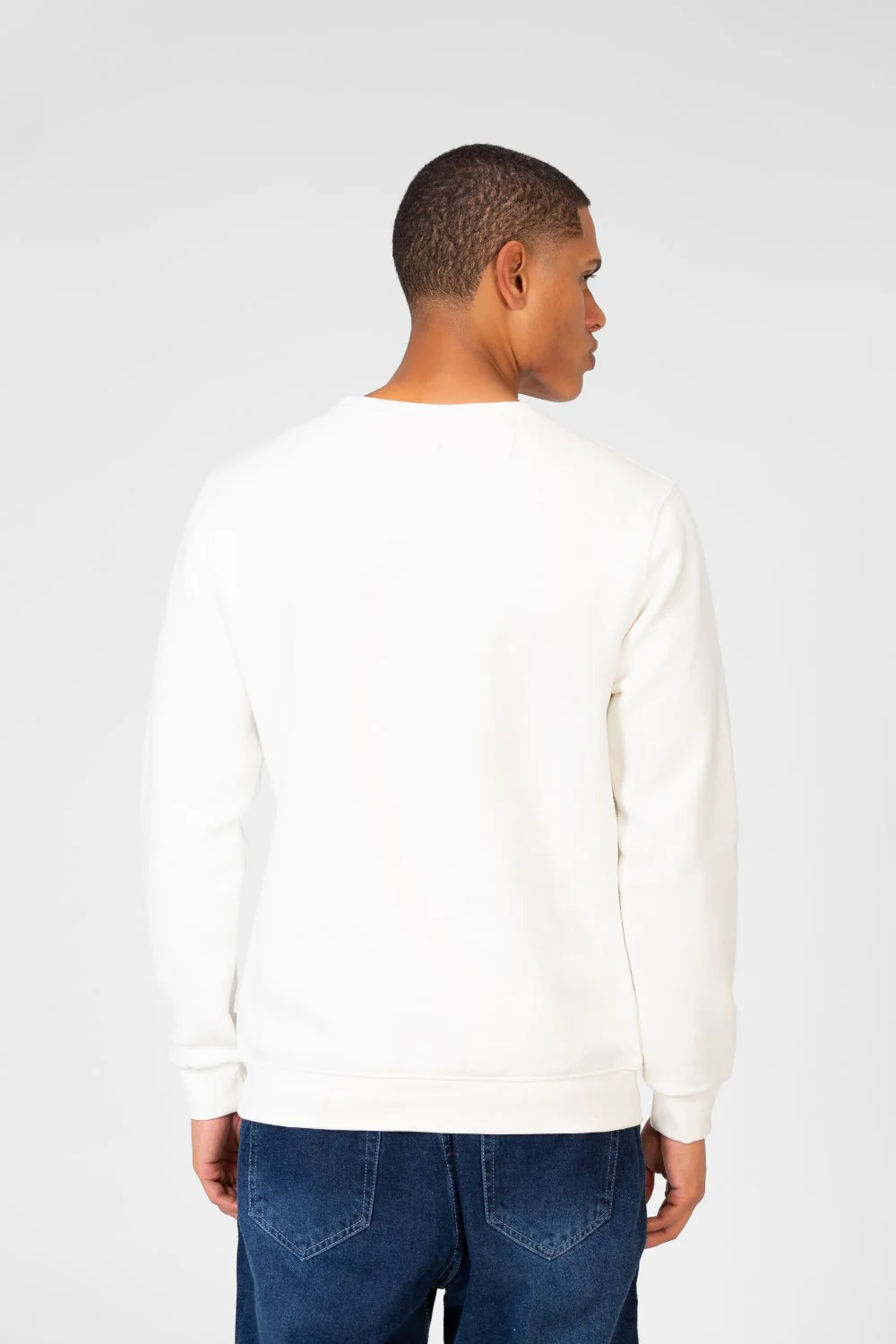 Men's Round Neck Sweatshirt With Front Print - Image 10