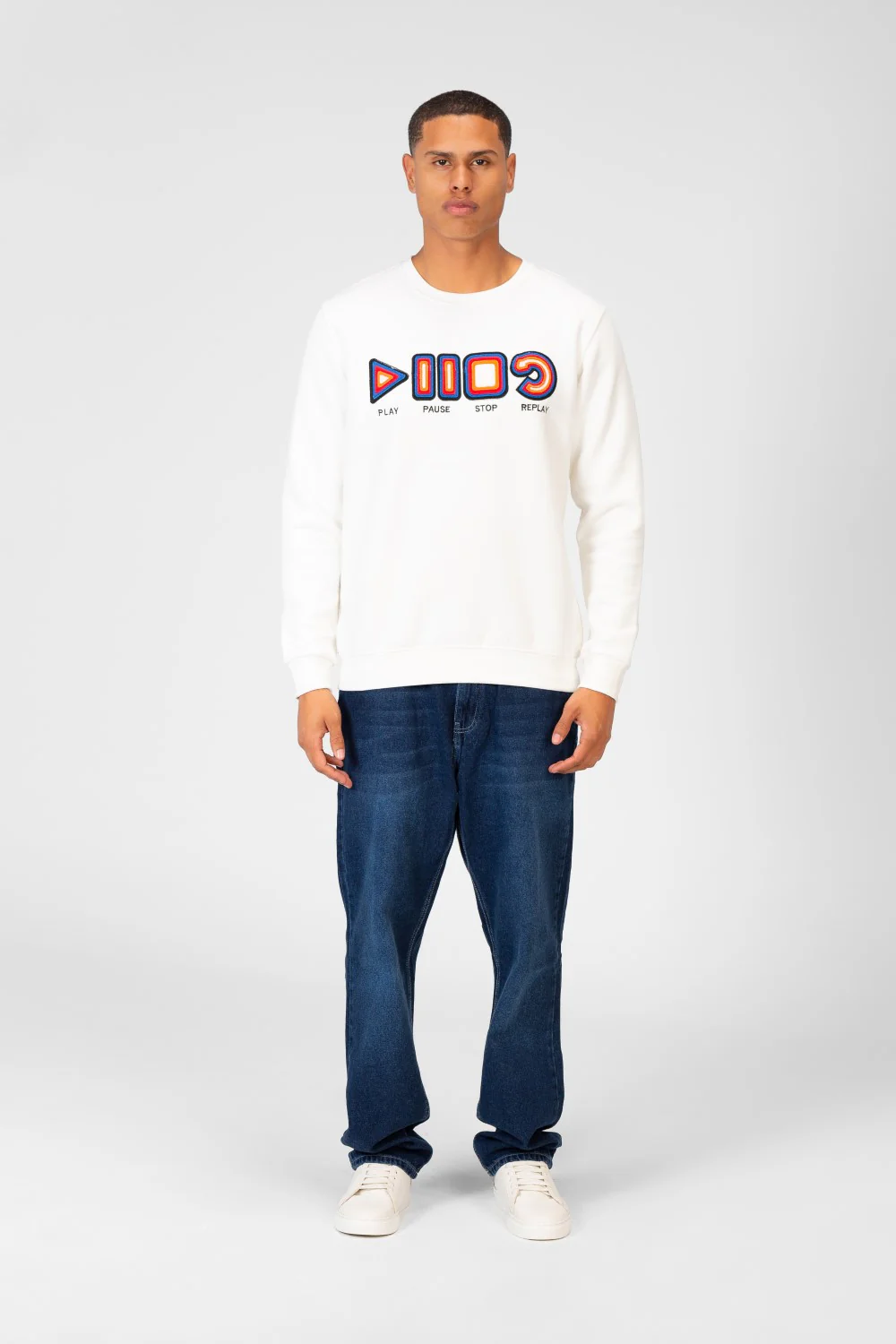 Men's Round Neck Sweatshirt With Front Print - Image 12