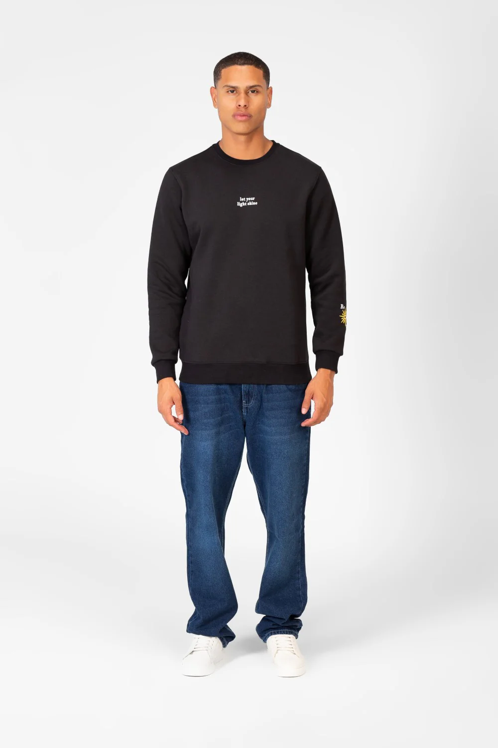 Men's Round Neck Sweatshirt With Text Print - Image 4