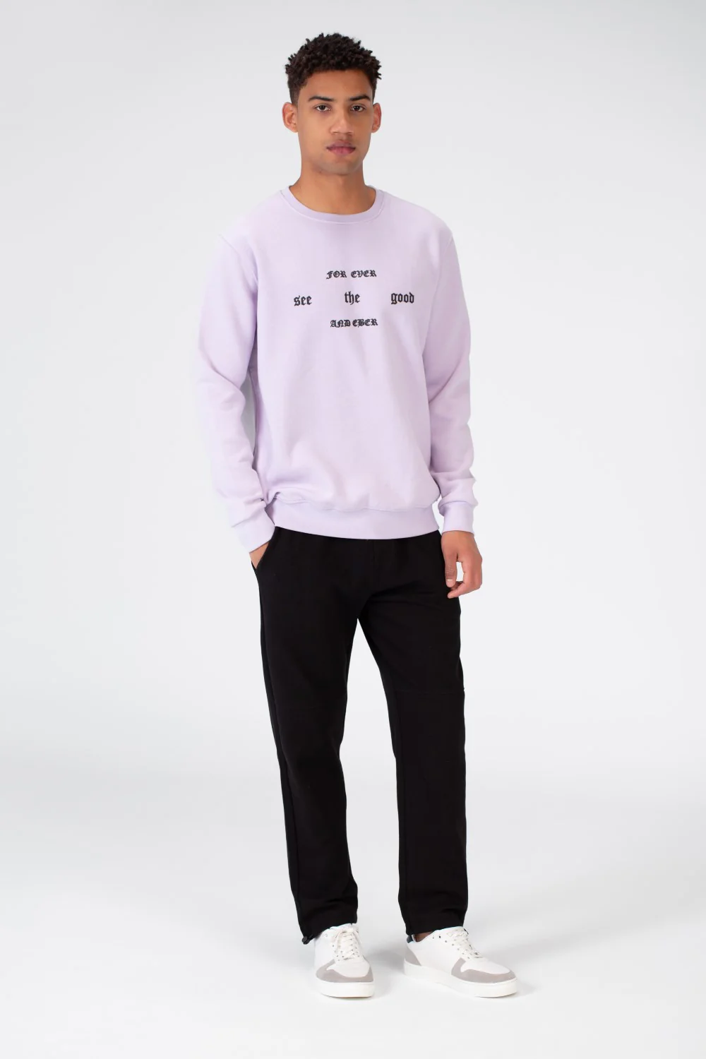 Men's Round Neck Sweatshirt With Text Print On The Front - Image 3
