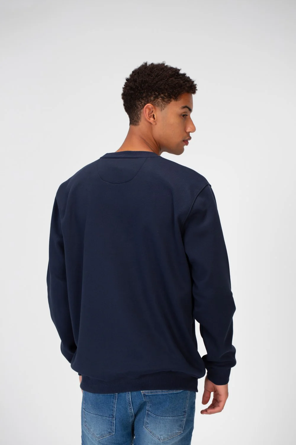 Men's Round Sweatshirt With Long Sleeves And Front Print - Image 5