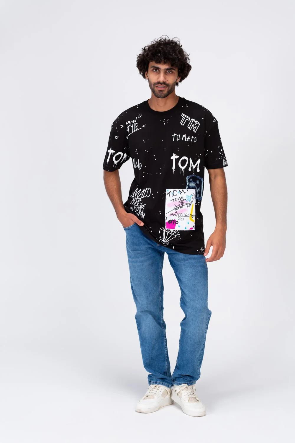 Mens Round T-shirt With Tomato Badge Printed Oon The Front And Back - Image 4