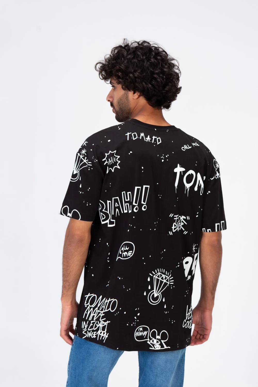 Mens Round T-shirt With Tomato Badge Printed Oon The Front And Back - Image 5