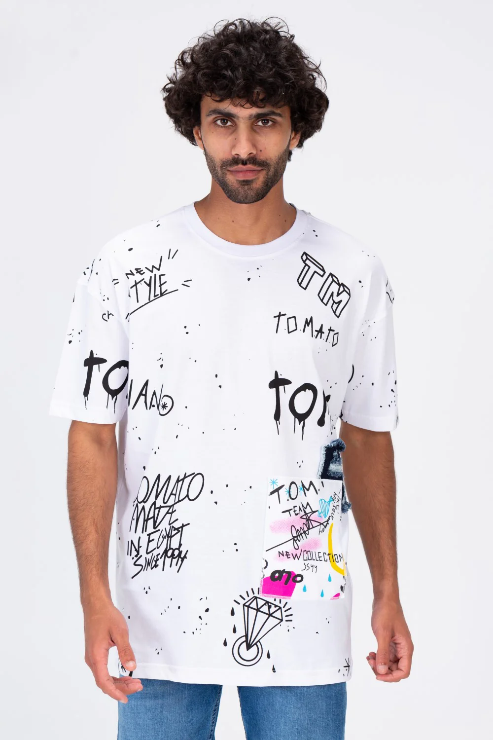 Mens Round T-shirt With Tomato Badge Printed Oon The Front And Back - Image 9