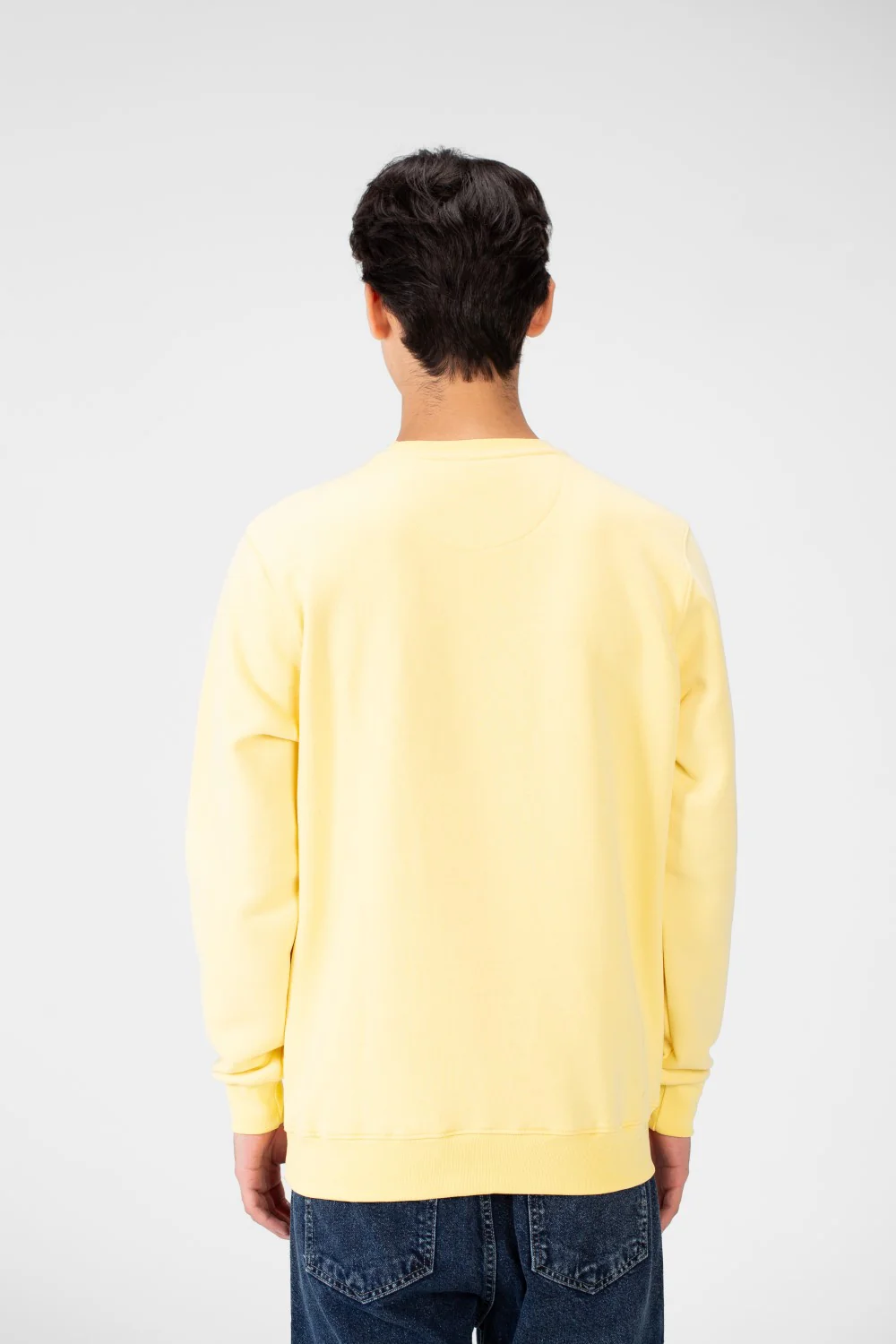 Men's Rounded Neck Sweatshirt With Front Print - Image 10