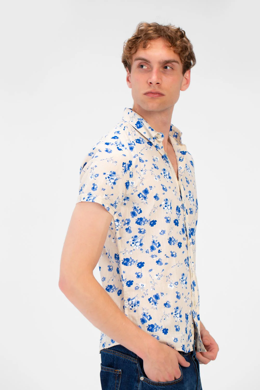 Men's Short Sleeve Floral Print Slim Fit Poplin Shirt - Image 3
