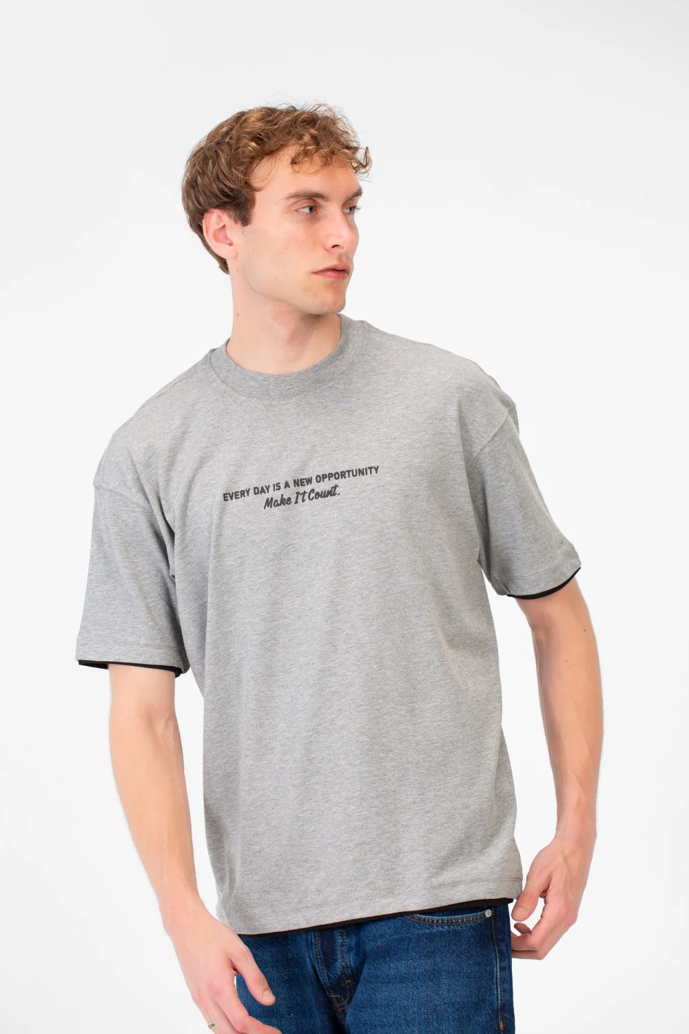 Men's Short-Sleeved Regular Fit T-shirt With Front Text Print And Round Neck