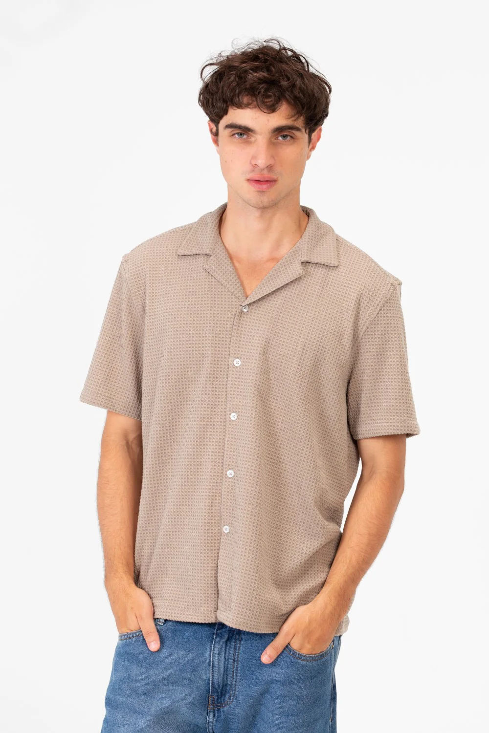 Men's Short Sleeved Slim Fit Shirt Modern Design With Breathable Material - Image 4