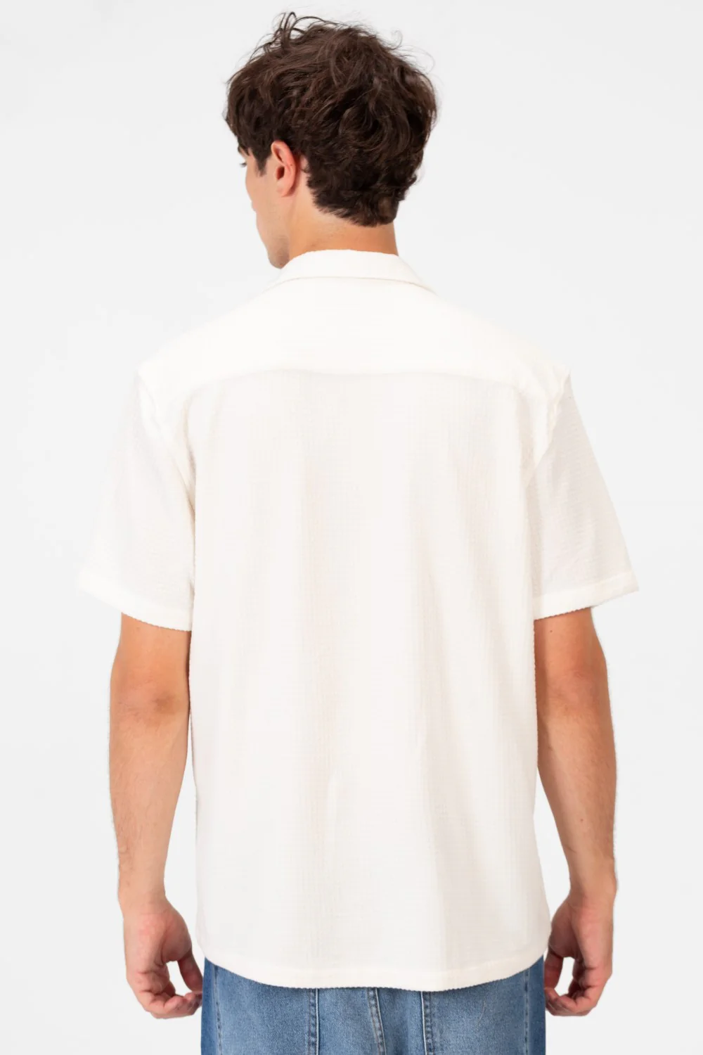 Men's Short Sleeved Slim Fit Shirt Modern Design With Breathable Material - Image 9