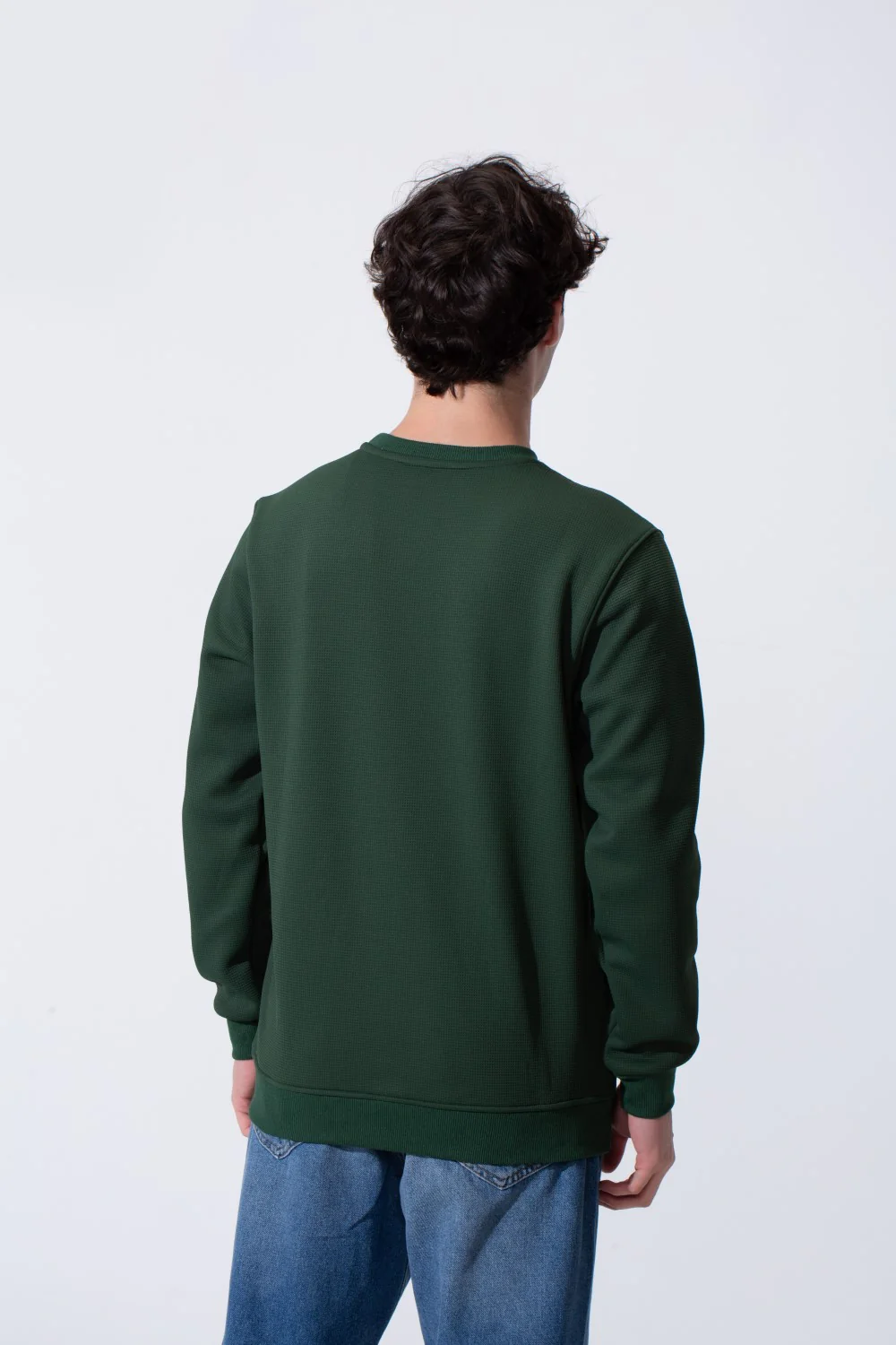 Men's Slim Fit Crew Neck Long Sleeved Sweatshirt - Image 10