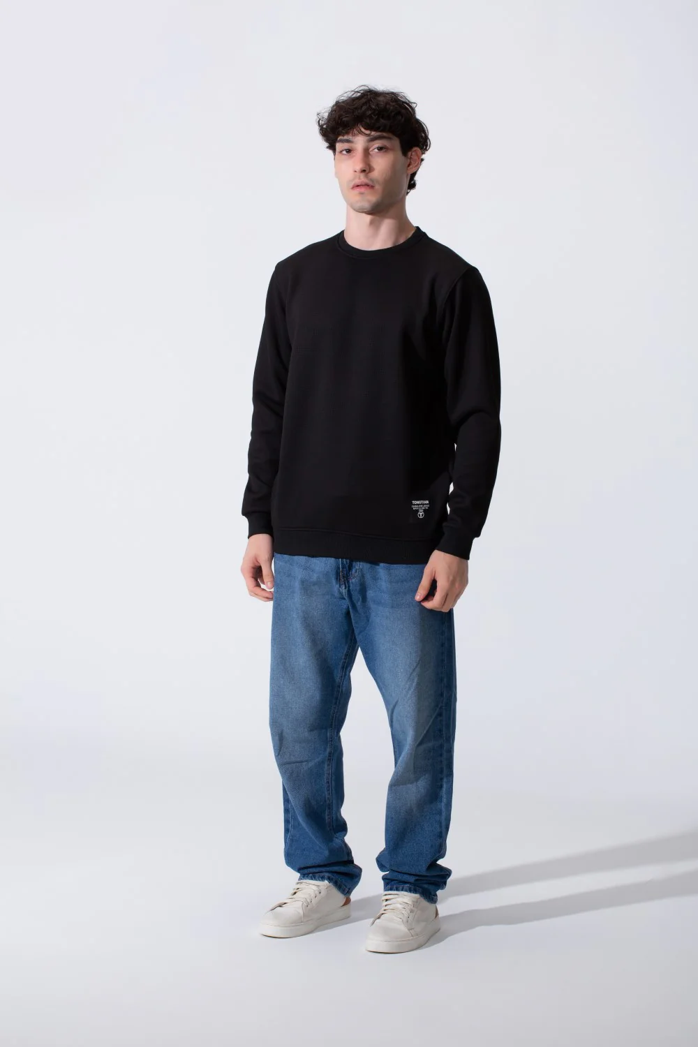 Men's Slim Fit Crew Neck Long Sleeved Sweatshirt - Image 4
