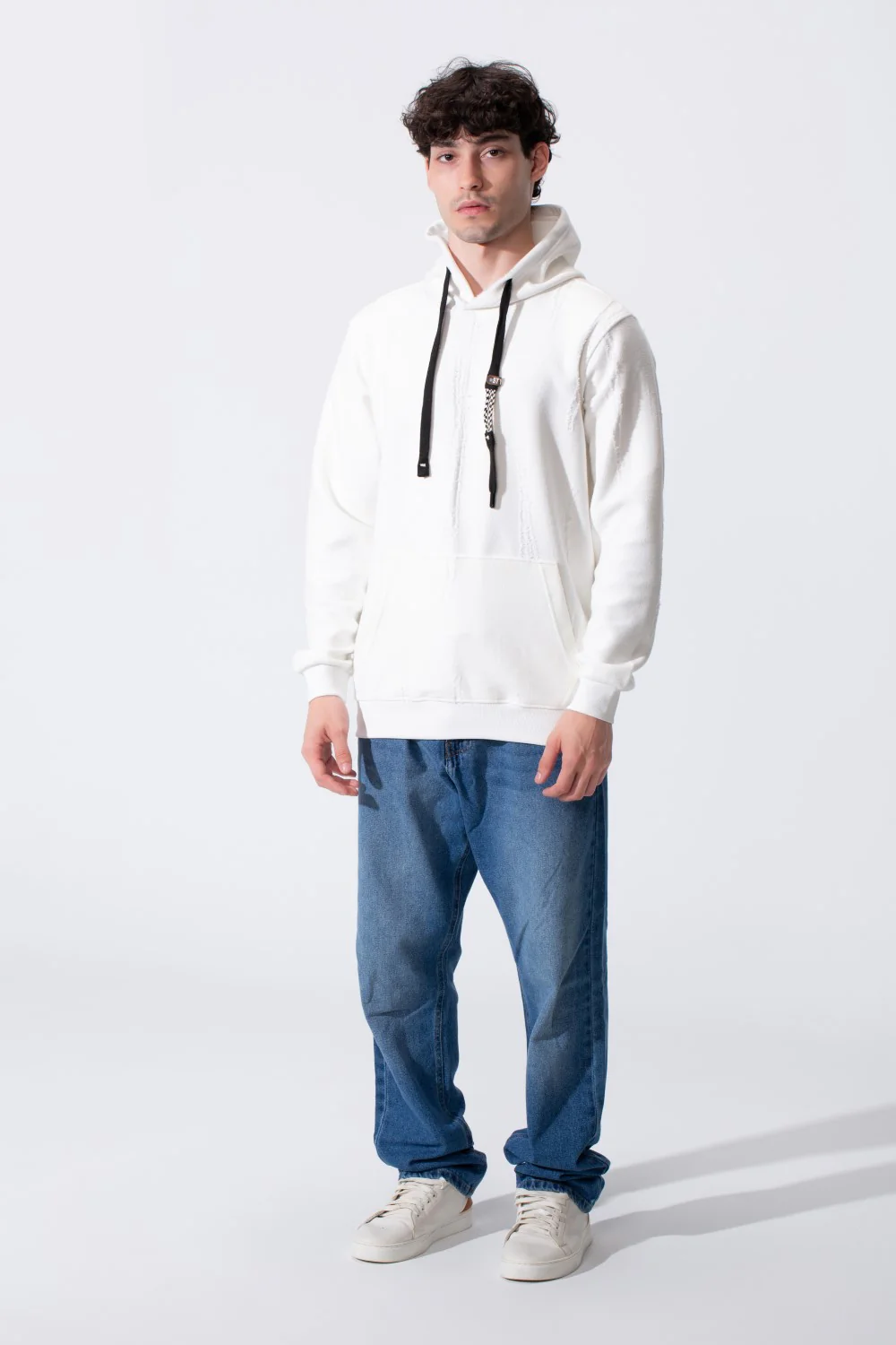 Men's Slim Fit Hood Sweatshirt With A Front Kangaroo Pocket In A Modern Design - Image 12