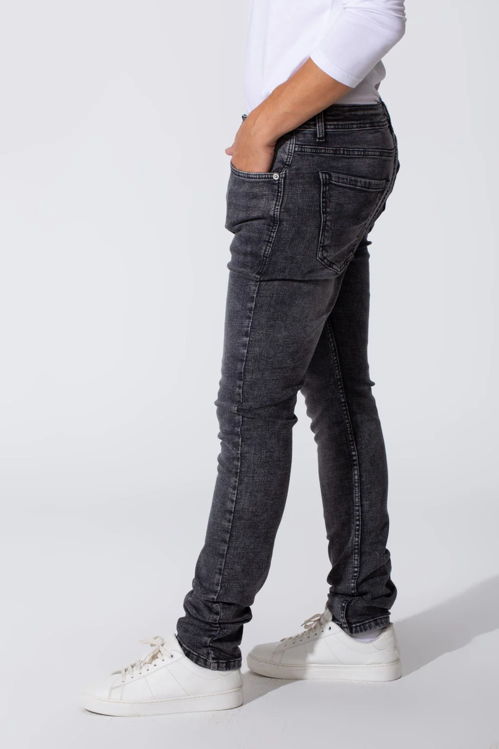 Men's Slim Fit Jeans Pants With A Tomato Badge On The Back - Image 4