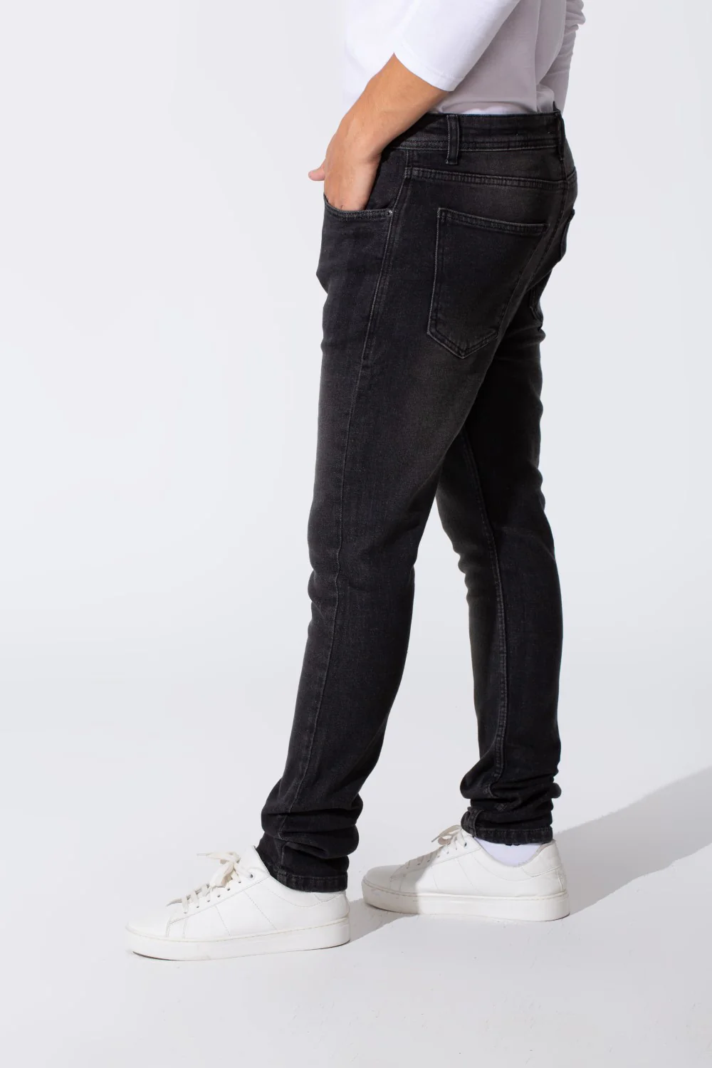 Men's Slim Fit Jeans Pants With Tomato Badge On The Back And Pockets - Image 4