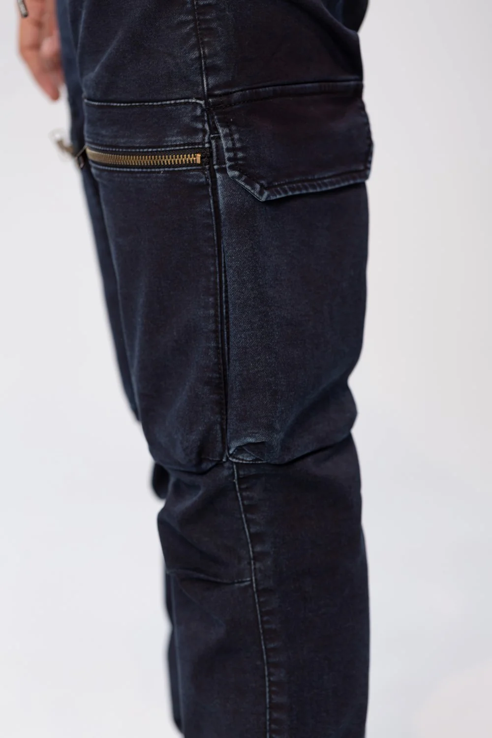Men's Slim Fit Sherwal Jeans Pants With Front Zipper Pockets - Image 4