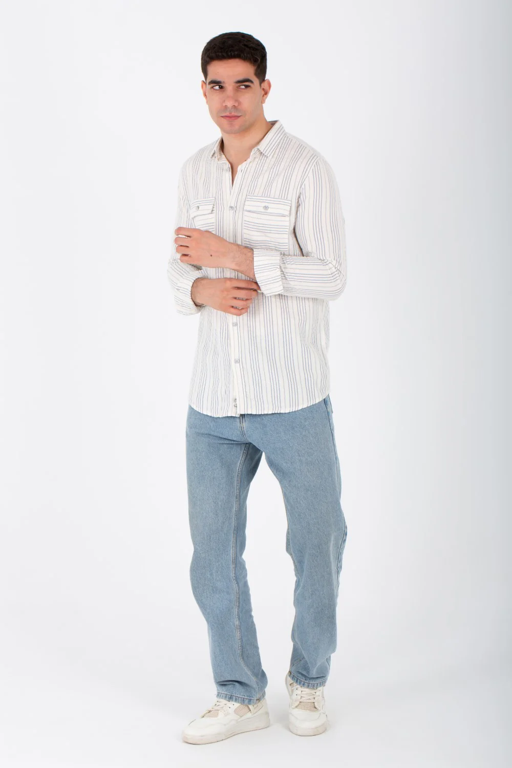 Mens Slim Fit Shirt With Front Pockets And Long Sleeves - Image 4