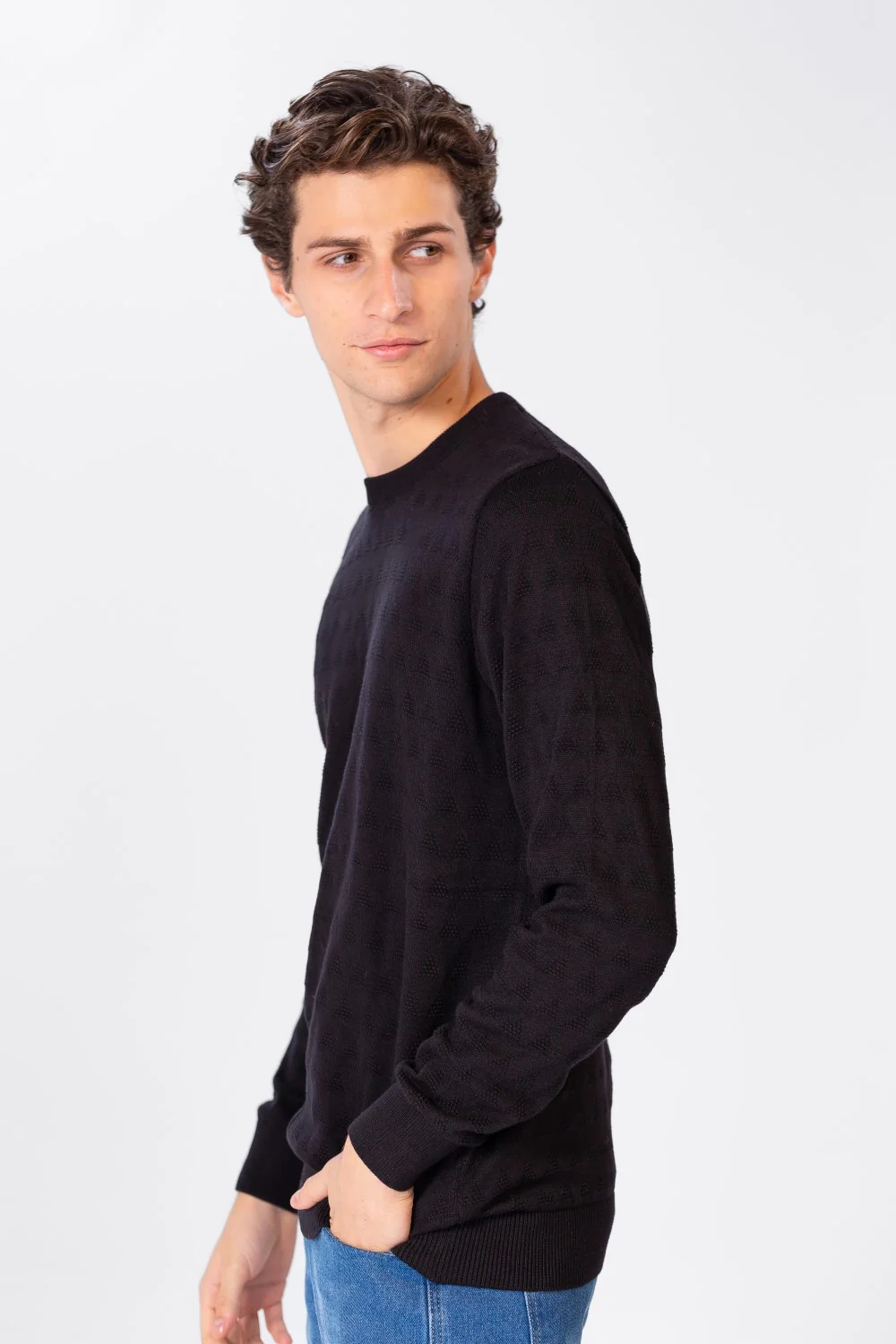 Men's Solid Pullover With Round Neck And Long Sleeves - Image 3
