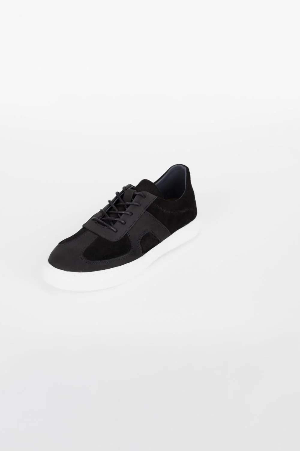 Men's Sports With Unique Details Made Of Soft & Comfortable Chamois For Walking Running And Daily Life Shoes - Image 2