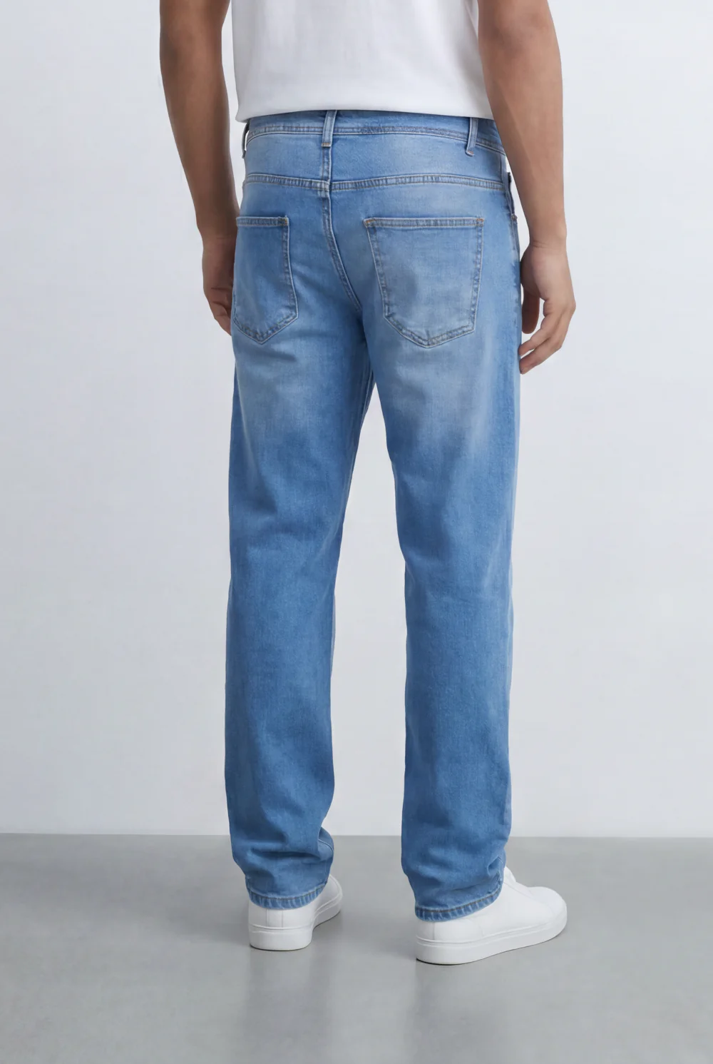 Men's Five Pockets Light Wash Regular Fit Jeans Pants Staple For Casual Wardrobe - Image 2