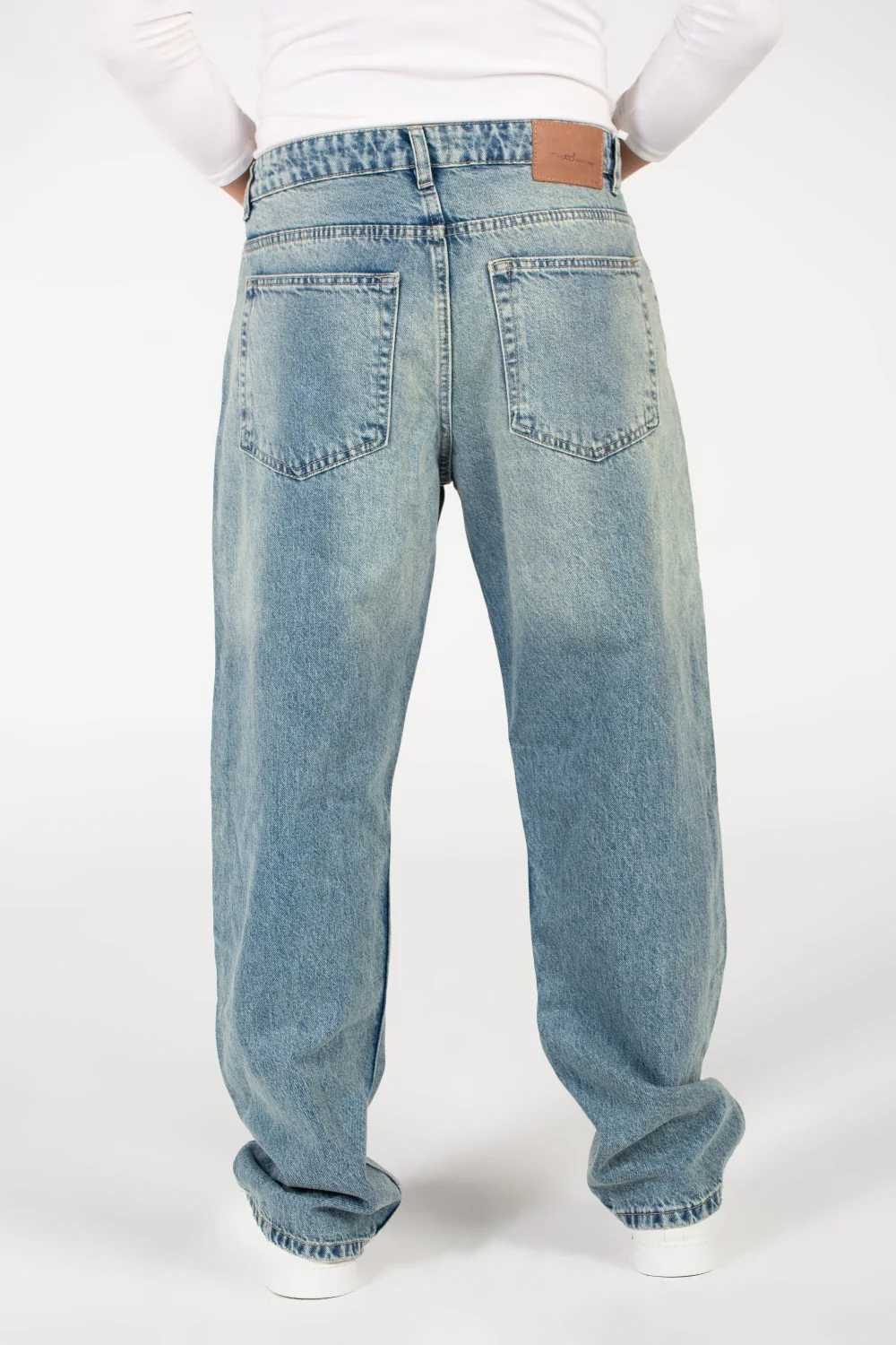 Men's Straight Leg Used Jeans Pants - Image 2