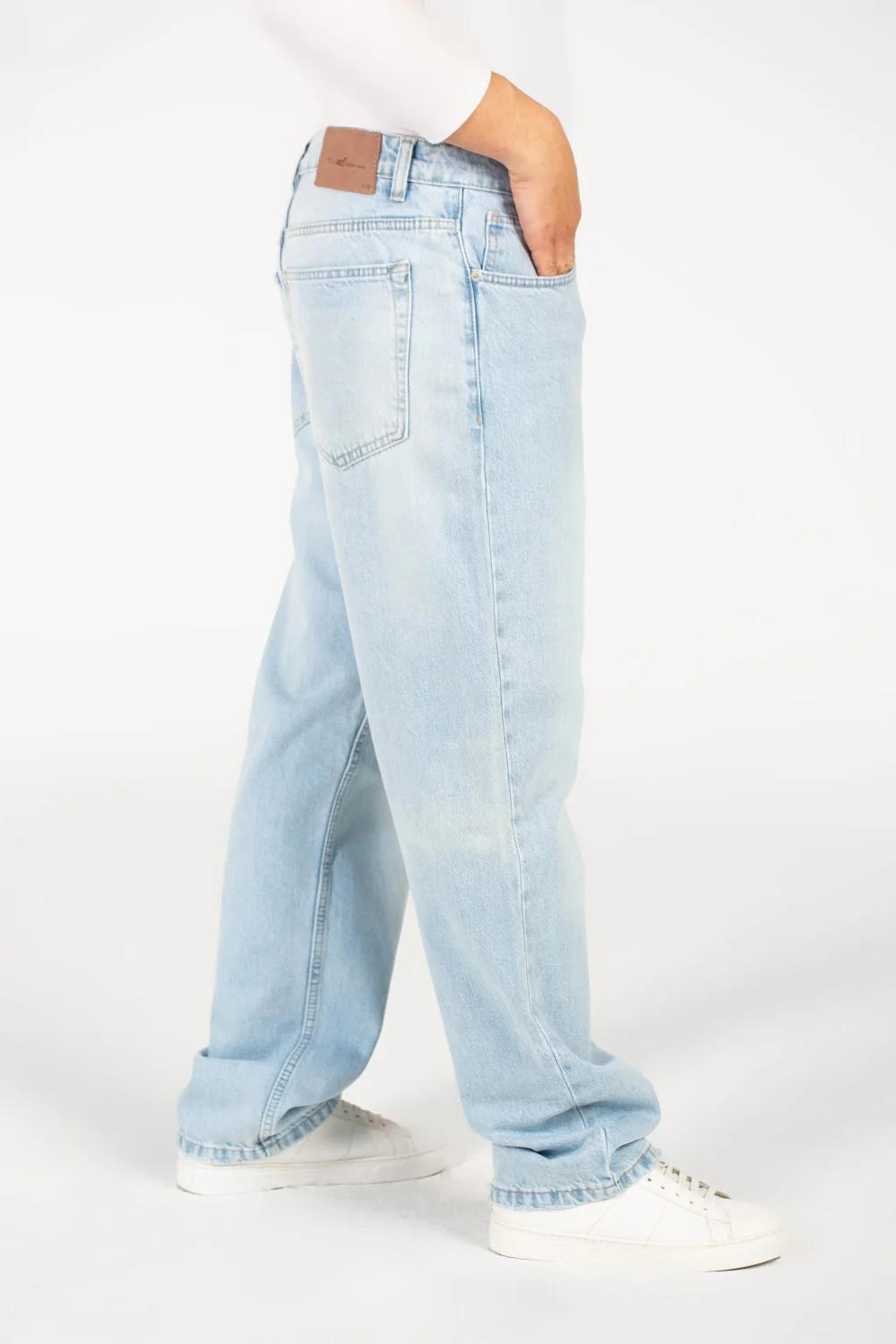 Men's Straight Leg Used Jeans Pants - Image 7