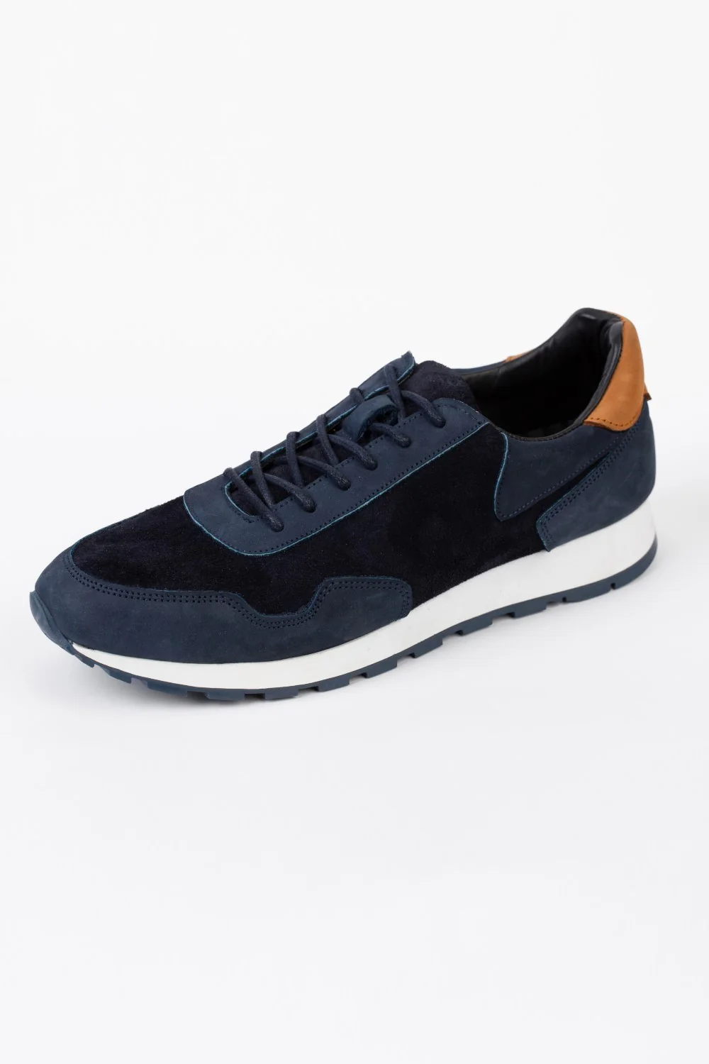 Men's Suede Shoes With A Trendy Style And Front Lace-Up - Image 3
