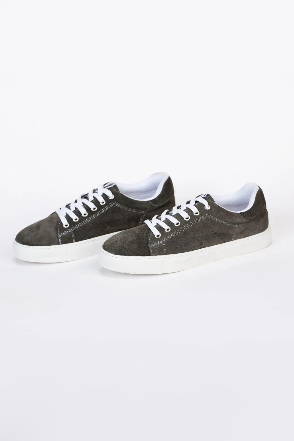 Mens Suede Sneakers With A Unique Design And Lace - Image 9