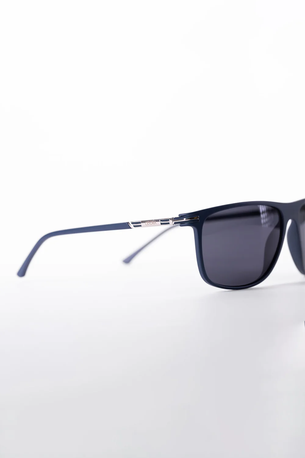 Men's Sunglasses With A Lightweight Design And Luxury Material Perfect For Everyday - Image 5