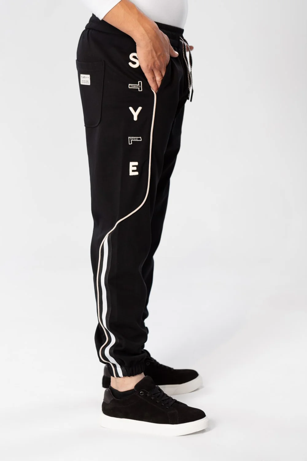 Men's Sweatpants With A Modern Fit And A Text Print On The Side - Image 3
