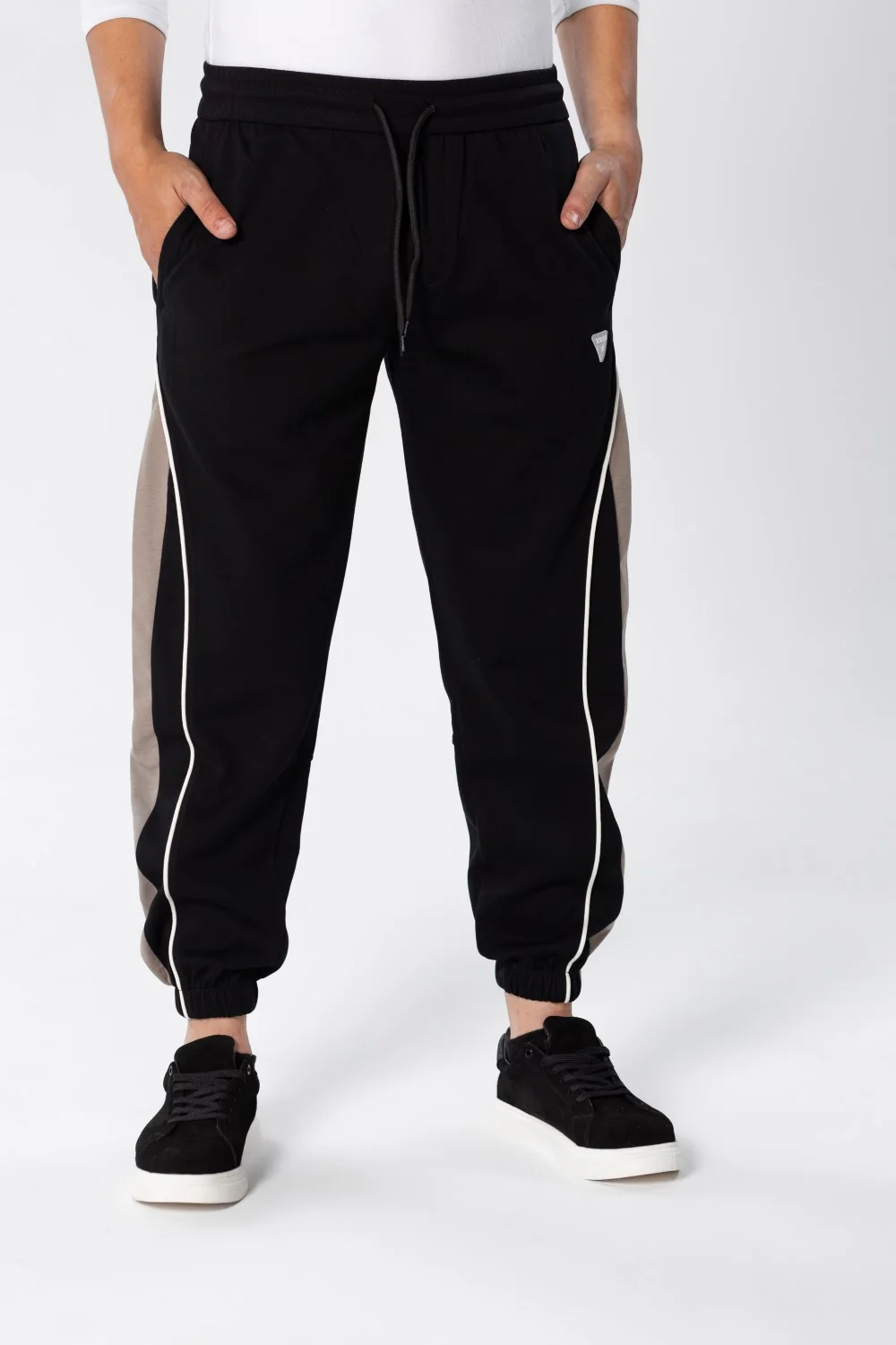 Men's Sweatpants With Elastic Waistband In The Middle And Different sides Color