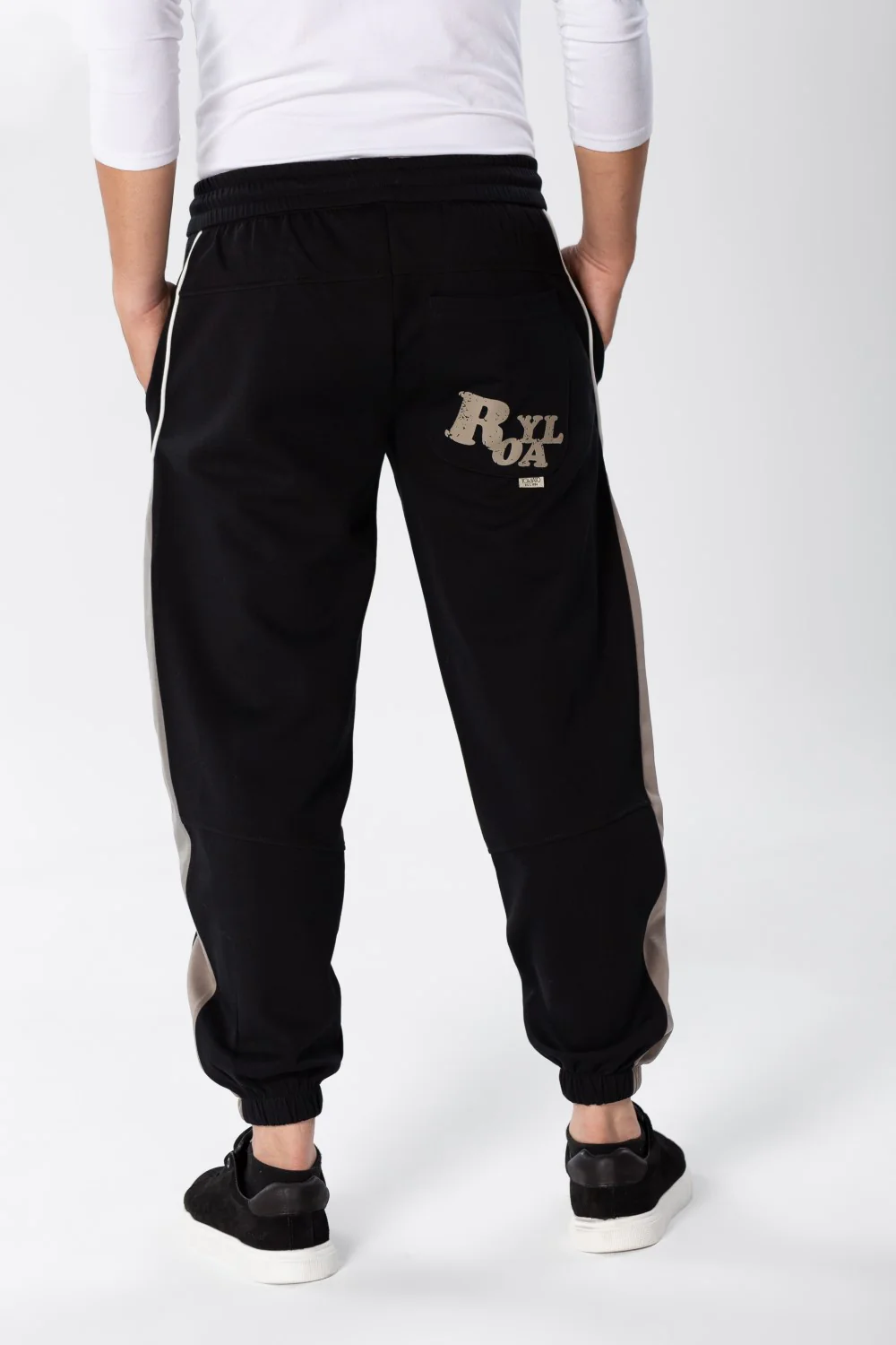 Men's Sweatpants With Elastic Waistband In The Middle And Different sides Color - Image 2