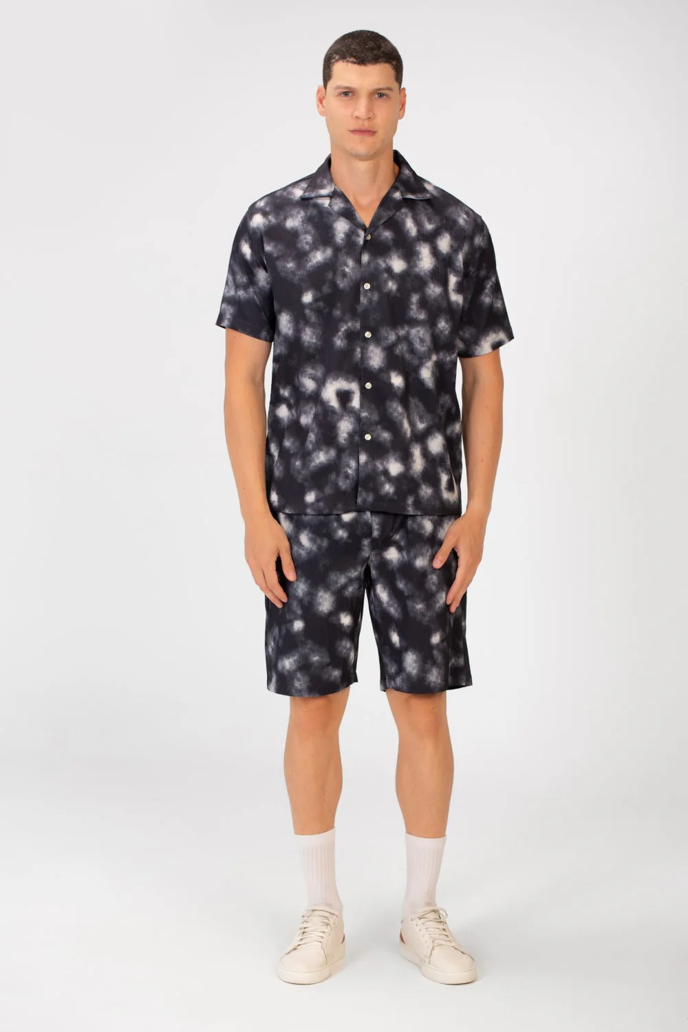 Men's Tie Die Outfit Summer - Image 4