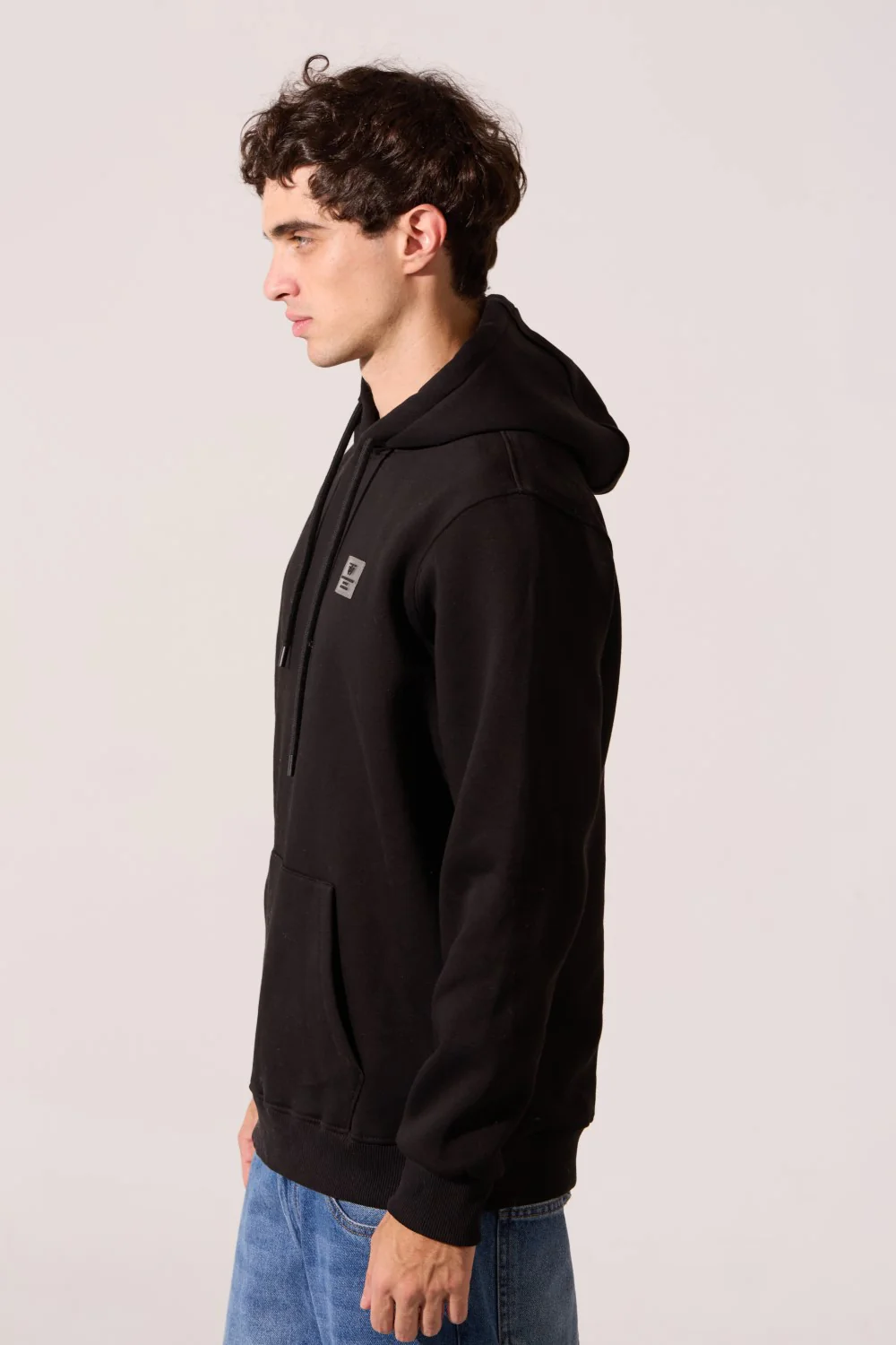 Men's Tomato Basic Slim Fit Hooded Sweatshirt With Long Sleeves And Comfortable Fabric - Image 3